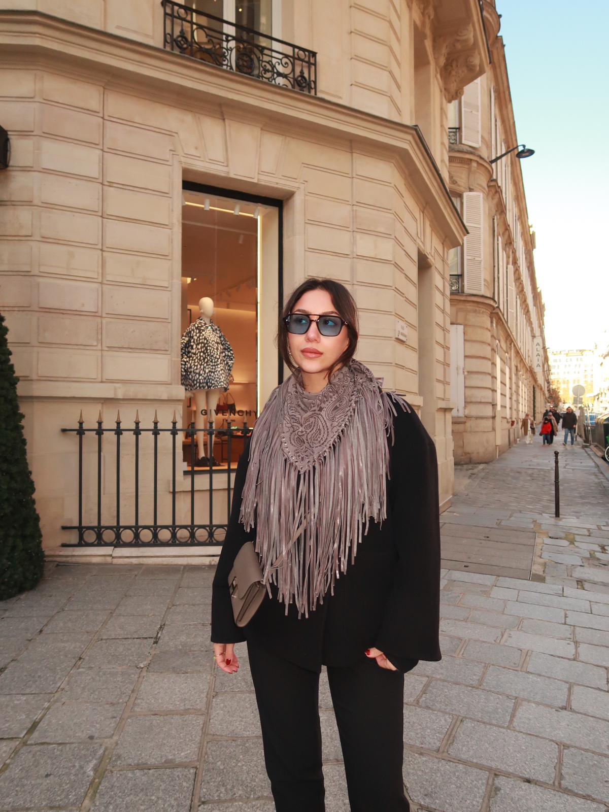 Signature Small Bandanna Scarf Gray
